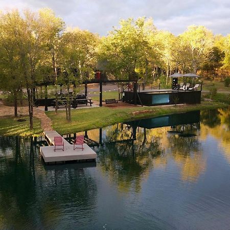 Villa Lakeside South At Live Oak Lake à Bellmead Extérieur photo