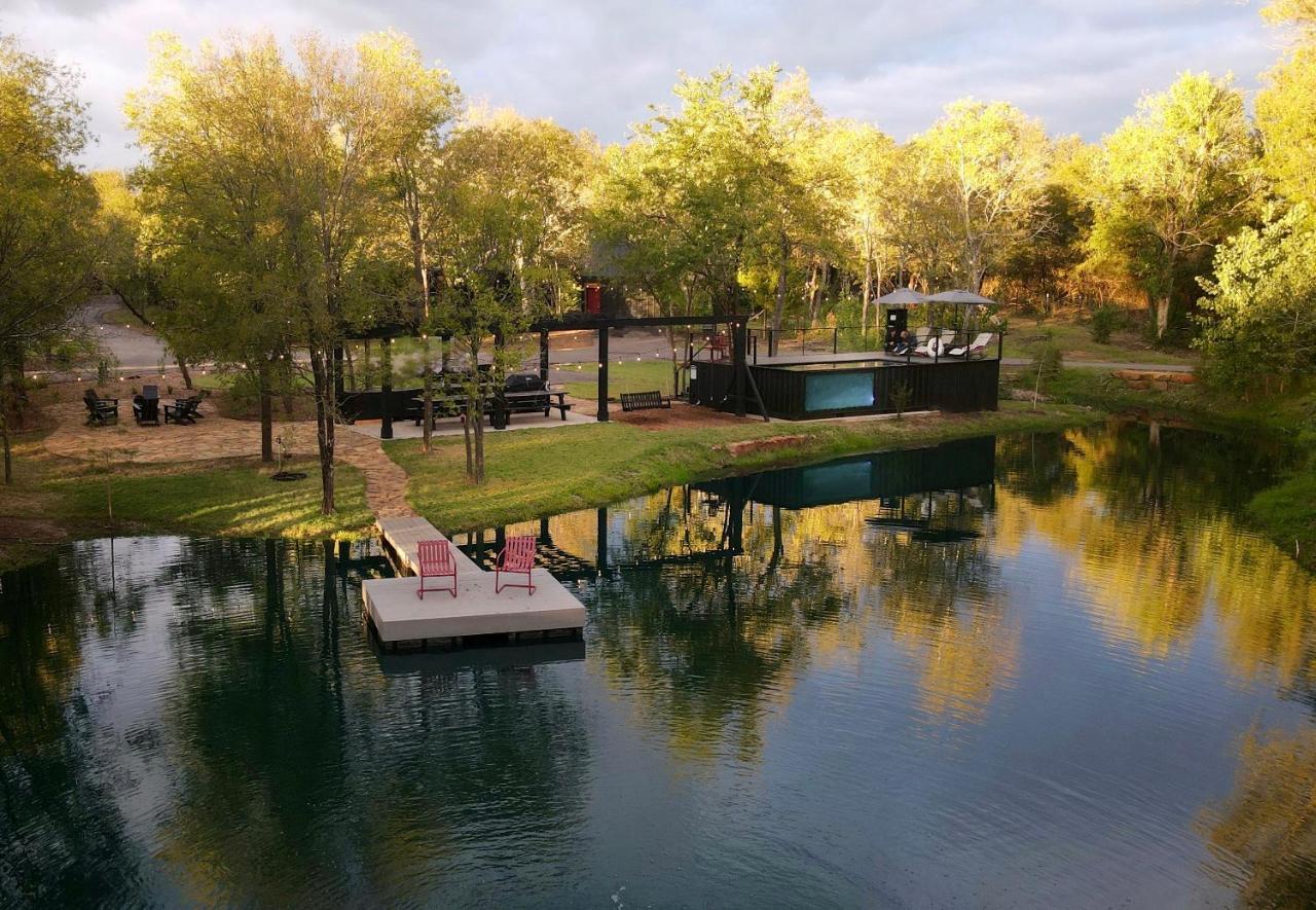 Villa Lakeside South At Live Oak Lake à Bellmead Extérieur photo